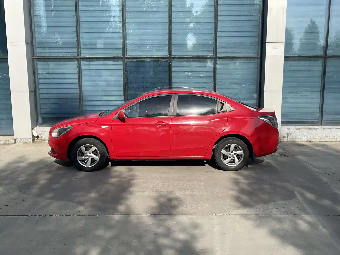 GAC Trumpchi Trumpchi GA3 2013 1.6L Manual Elite Edition фото 3