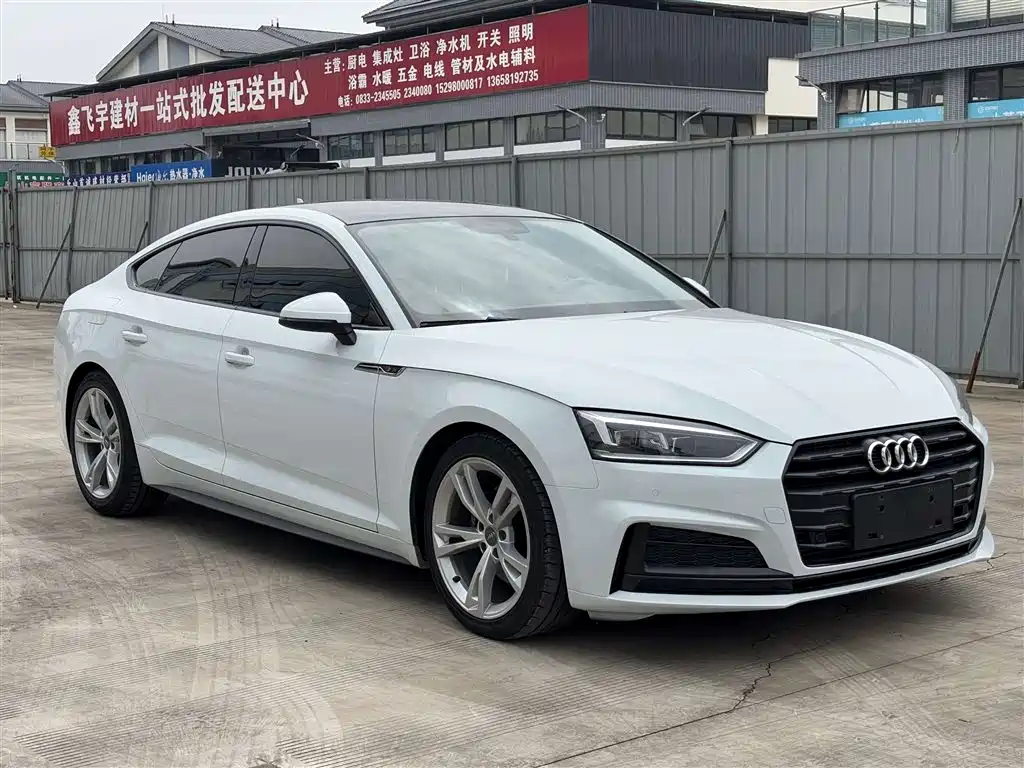 Audi A5 (Import) 2019 Sportback 40 TFSI Fashion фото 2