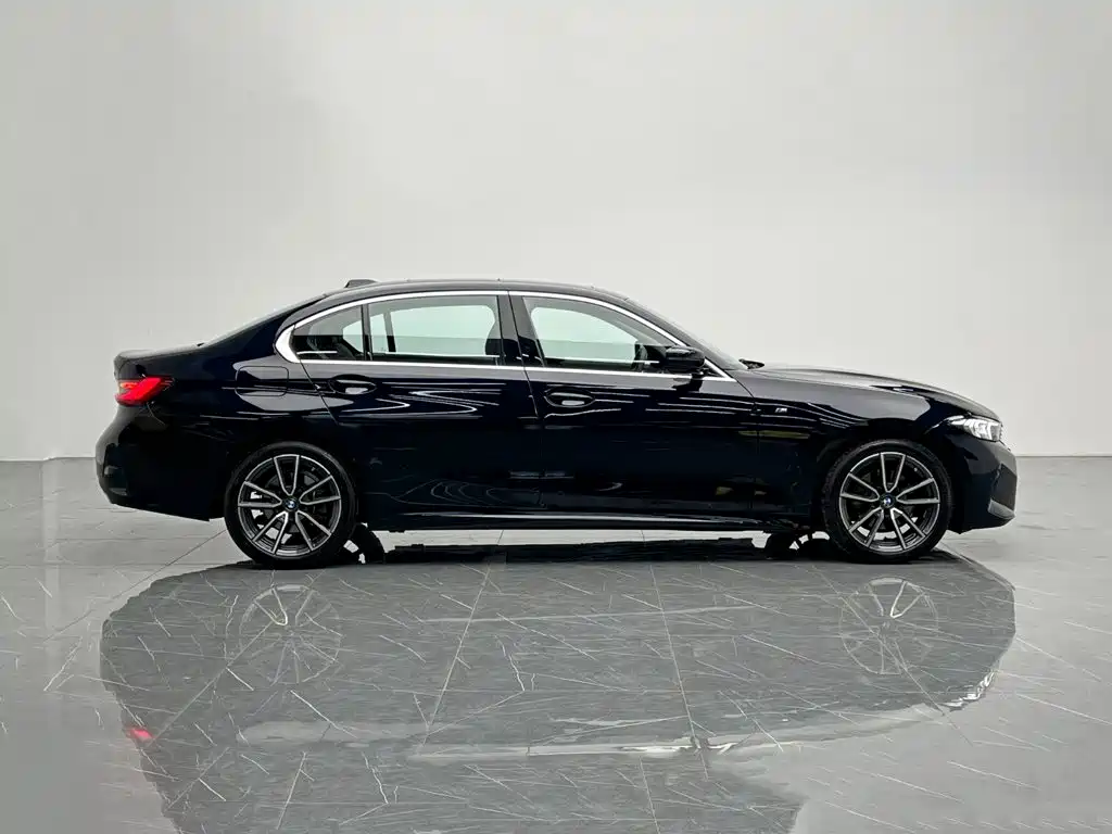 BMW 3 Series 2026 2025 325Li M Sport Package