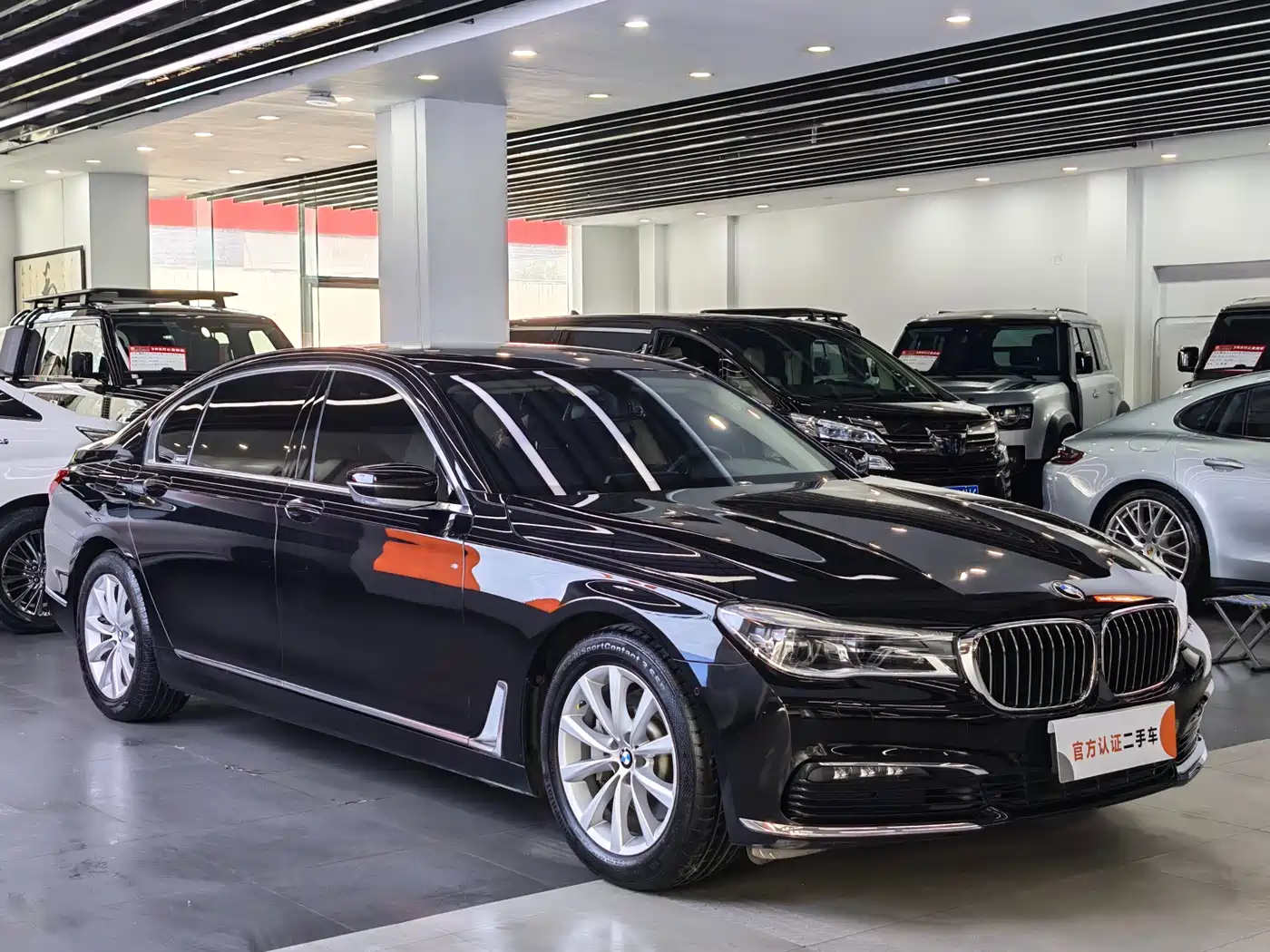 BMW 7 Series 2016 730Li Leading фото 4