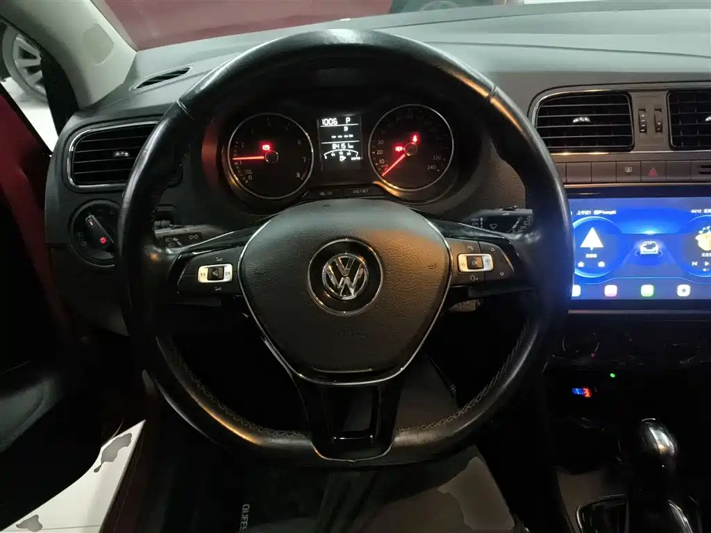 Volkswagen Polo 2016 1.6L Automatic Comfort фото 7