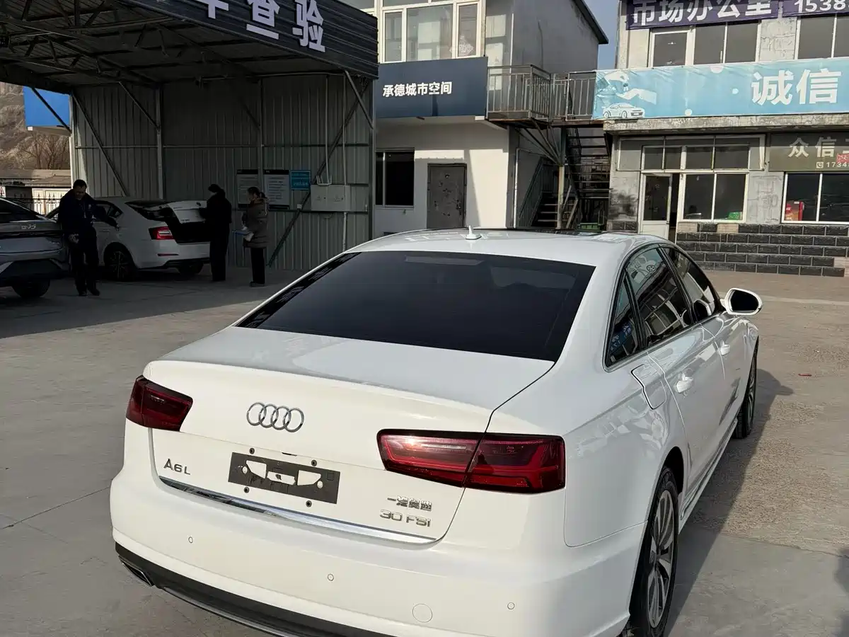 AUDI A6L