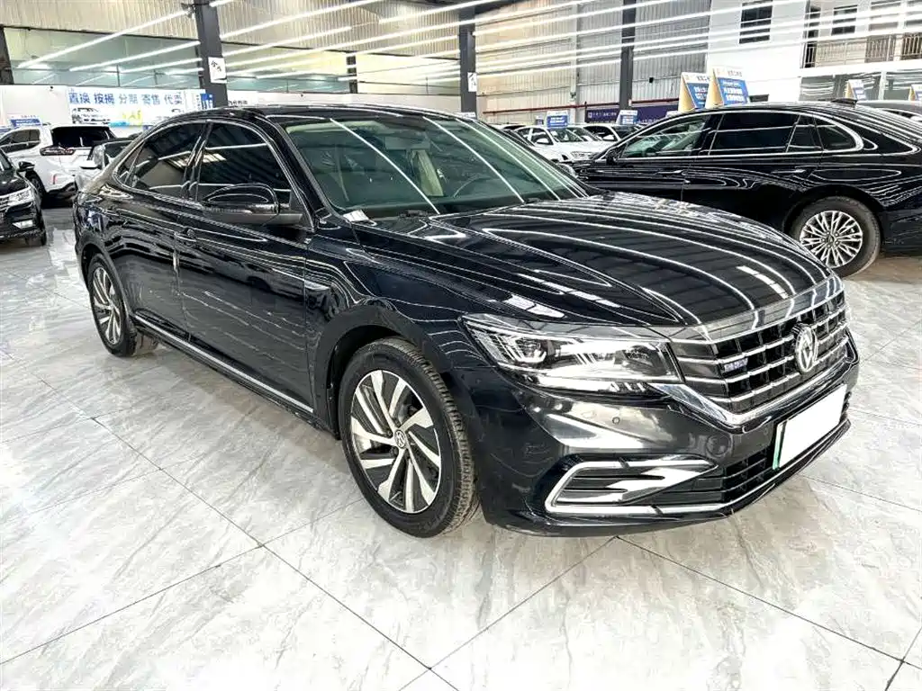 VOLKSWAGEN PASSAT NEW ENERGY