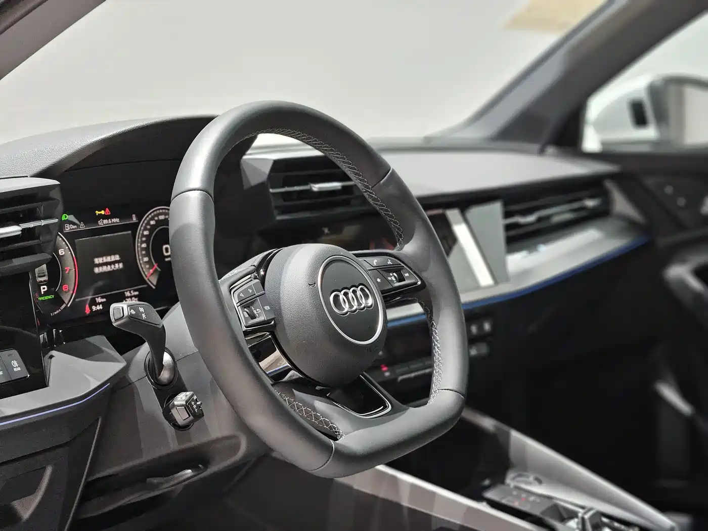 Audi A3 2024 Model A3L Limousine 35 TFSI Luxury Sport фото 7