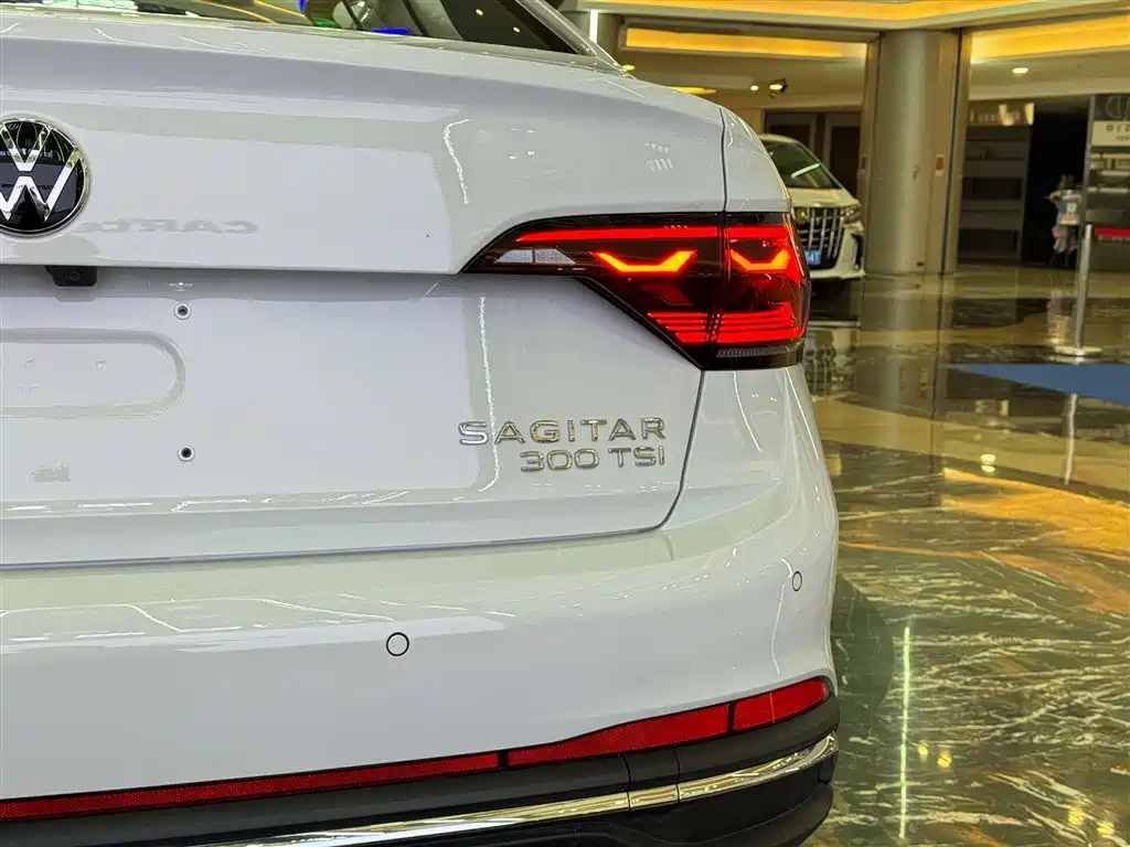 Volkswagen Sagitar 2025 Model Year Facelift 300TSI DSG Soaring Edition фото 15
