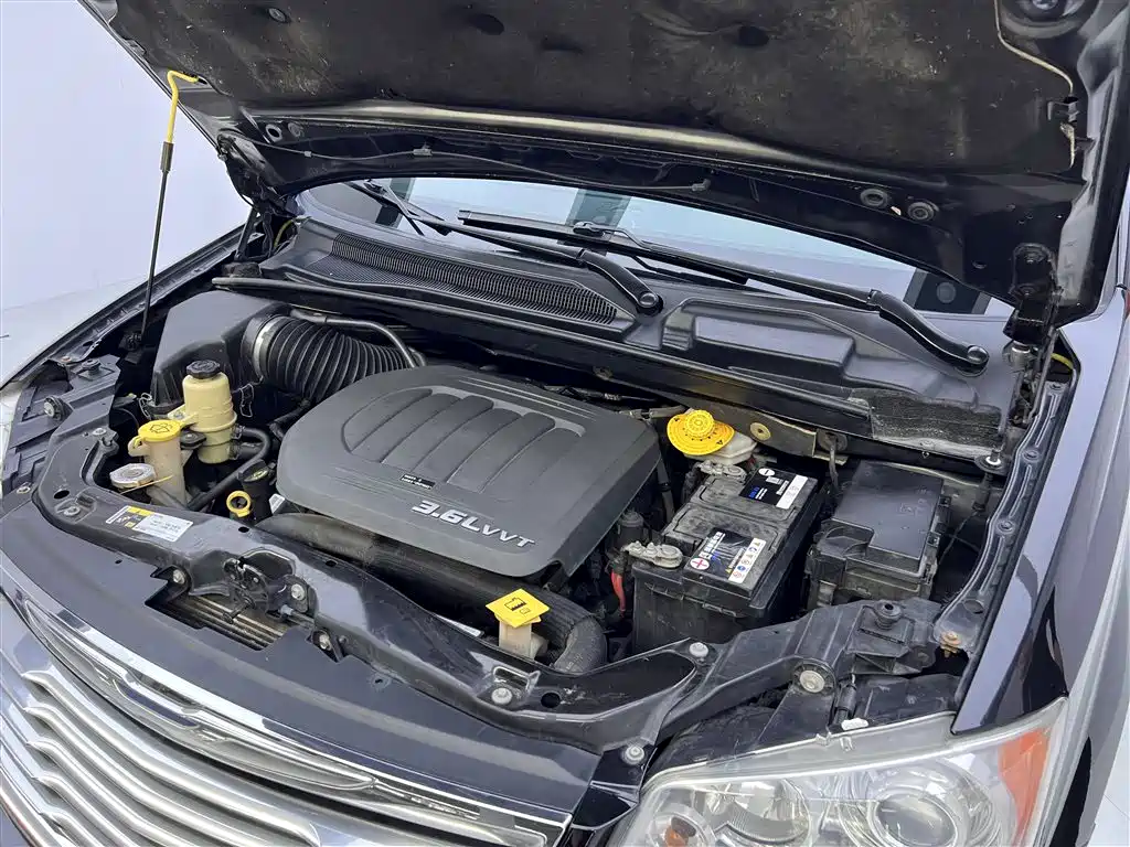 Chrysler Grand Voyager (Import) 2015 2014 3.6L Comfort Edition