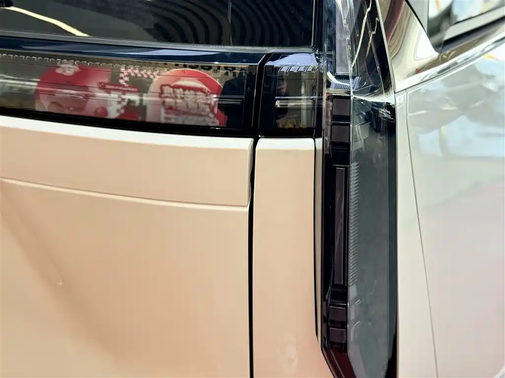 SAIC Maxus Dajia 7 2024 Facelift Super Hybrid Long Range Enjoyment Edition фото 10