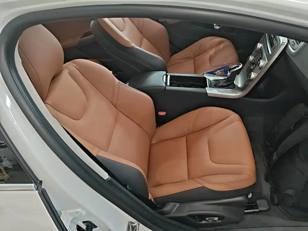 Photo 25 - Volvo S60