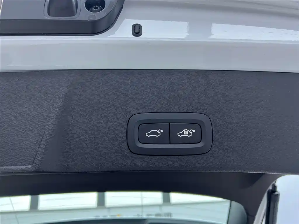 Volvo XC40 2026 2024 B3 Smart Elite Luxury Edition