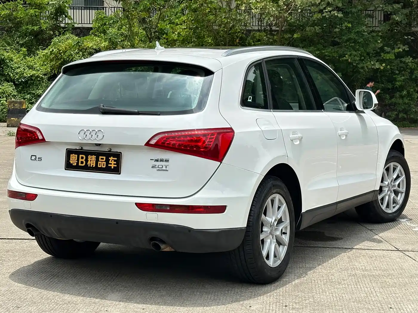Audi Q5 2012 2.0TFSI Comfort фото 6