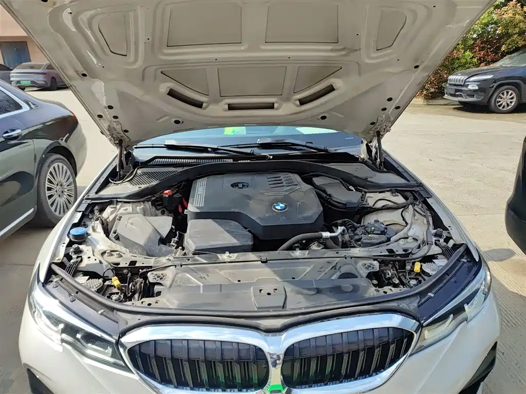 BMW 3 Series 2022 325Li M Sport Package фото 20