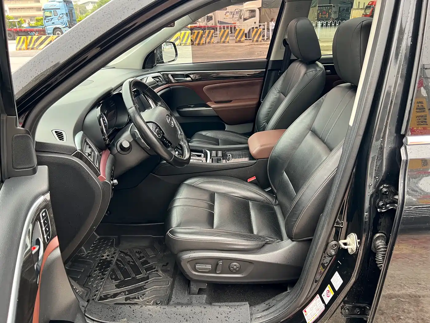 GAC Trumpchi Trumpchi GS8 2017 320T 2WD Luxury Smart Connect (7-seater) фото 11