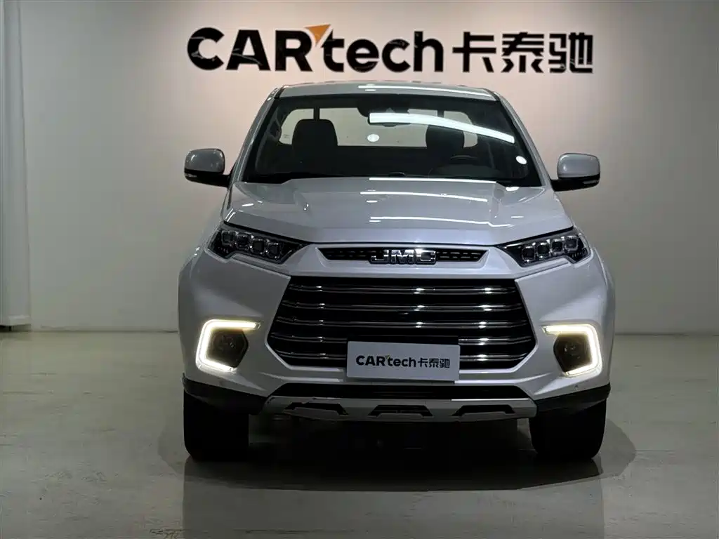 Jiangling Yuhu 9 2022 2022 2.0T Automatic Gasoline 4WD Comfort