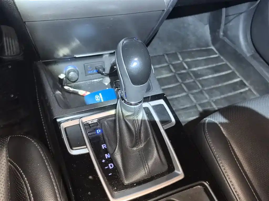 Hyundai Mistra 2014 1.8L Auto Premium DLX фото 7