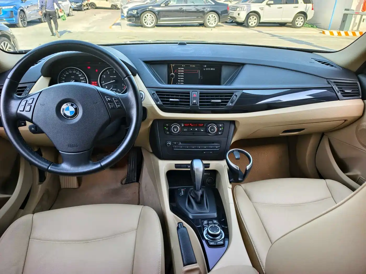 BMW X1 (Import) 2010 xDrive25i фото 11