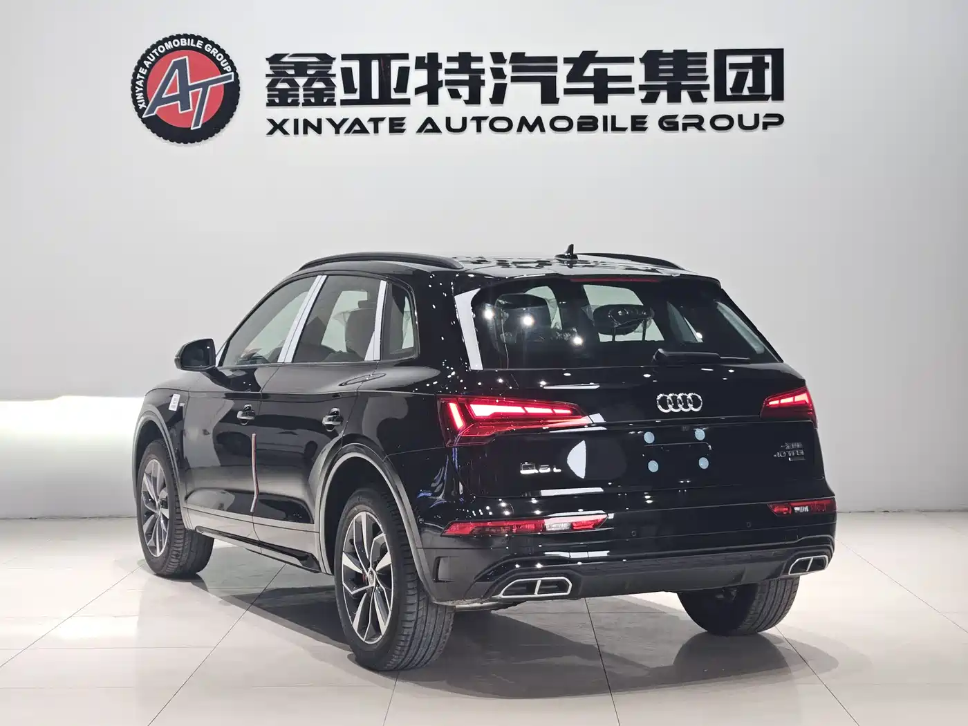 Audi Q5L 2024 Model 40 TFSI Luxury Dynamic фото 6