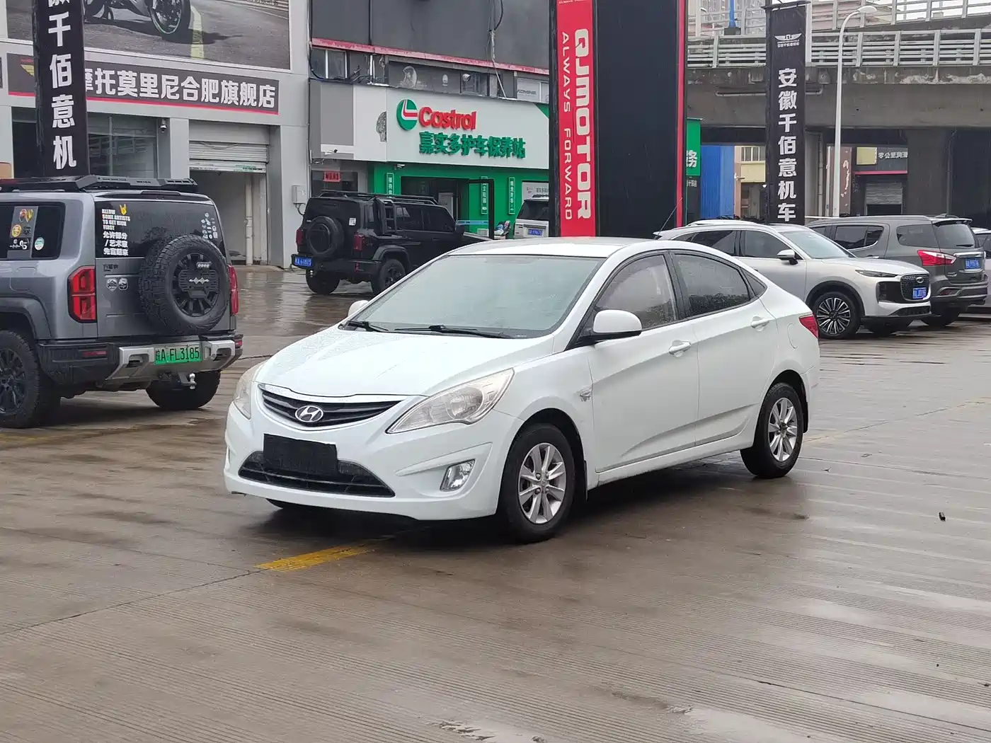 Фото 1 - Hyundai Verna