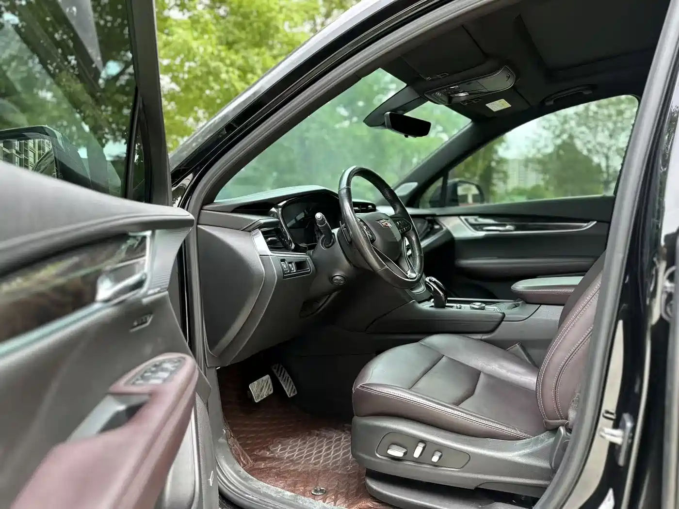 Cadillac XT6 2021 2.0T 7-Seater 2WD Luxury Edition фото 6