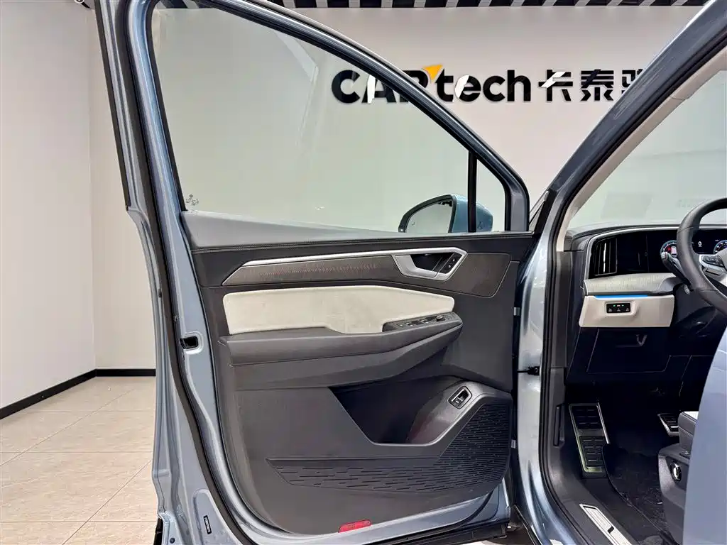 Volkswagen Talagon 2025 450TSI R-Line 6-Seater фото 16