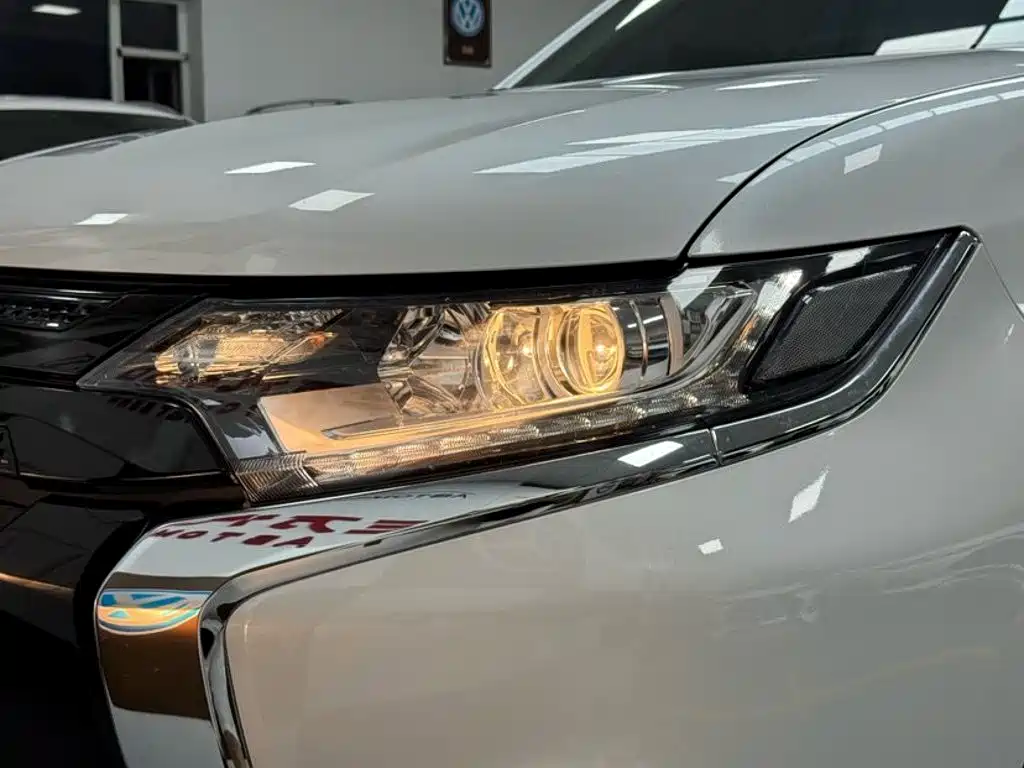 Mitsubishi Outlander 2022 2021 2.0L 2WD Yaodong Edition 5-seater
