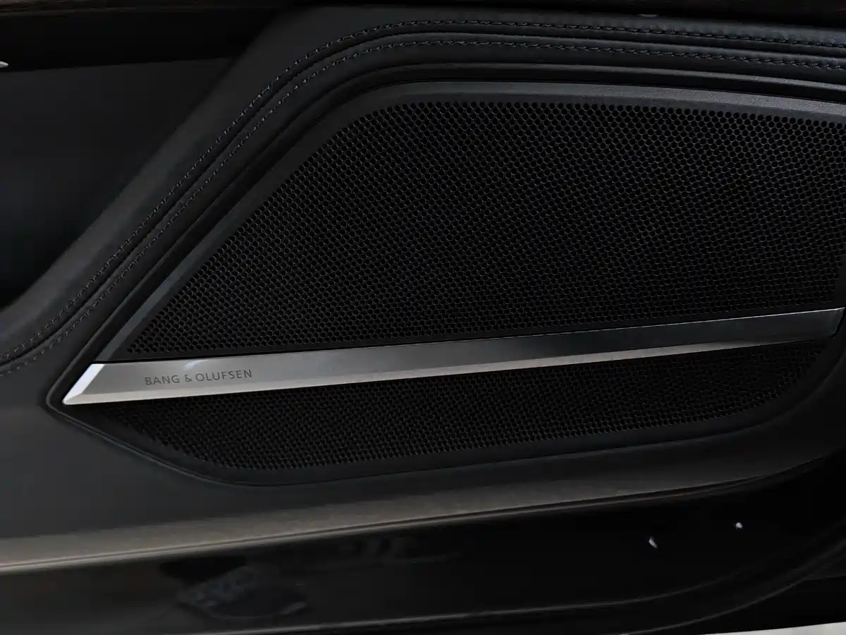 Audi A8 2019 Plus A8L 55 TFSI quattro Luxury фото 4