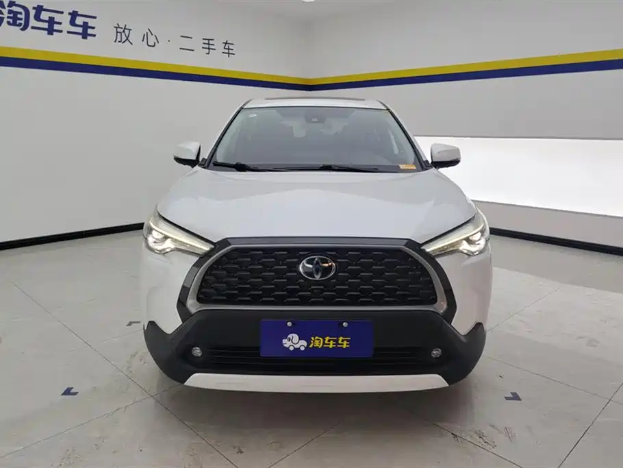 Toyota Corolla Cross 2022 2.0L Premium Edition фото 2