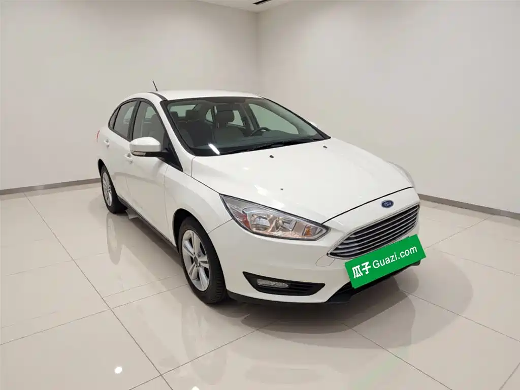Фото 4 - Ford Focus