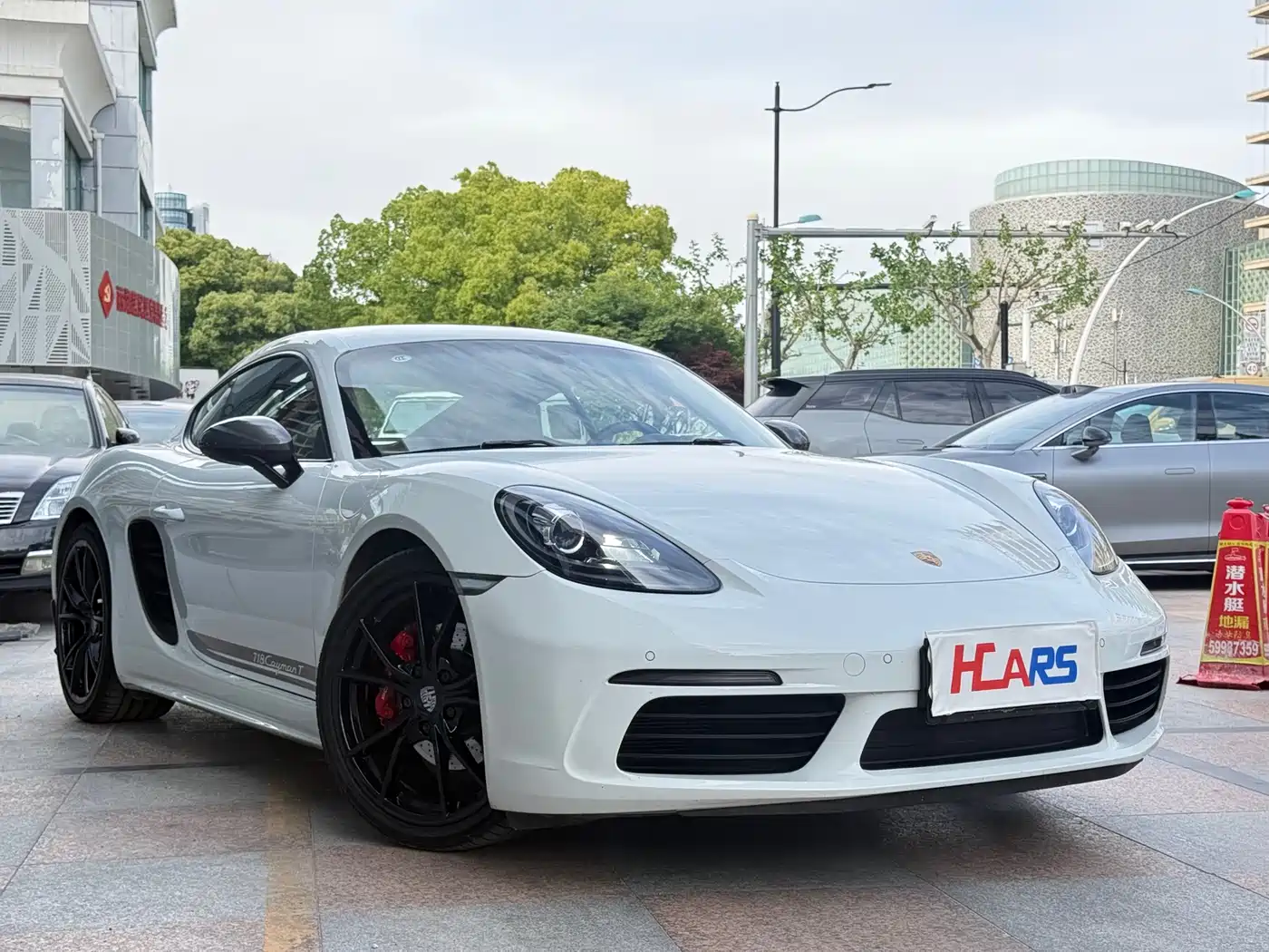Porsche 718 2018 Cayman 2.0T фото 24