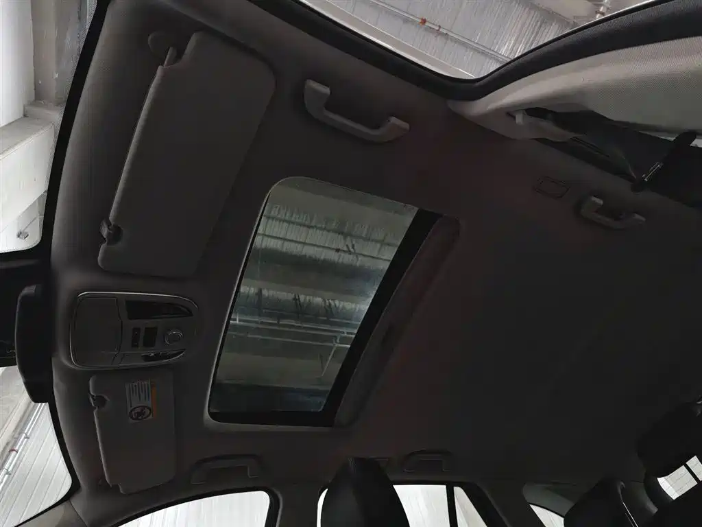 Haval H8 2015 2.0T 4WD Luxury фото 14