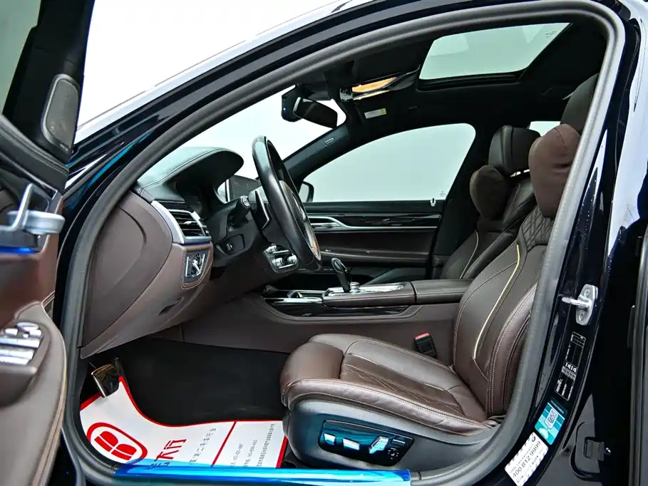 BMW 7 Series 2019 Facelift 730Li M Sport Package фото 11
