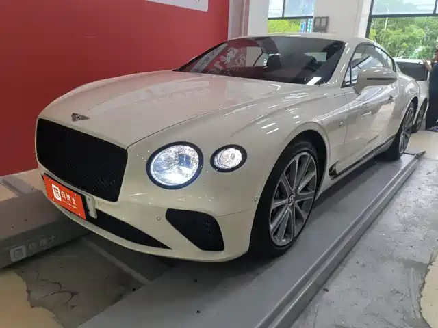 Bentley Continental 4.0T GT V8