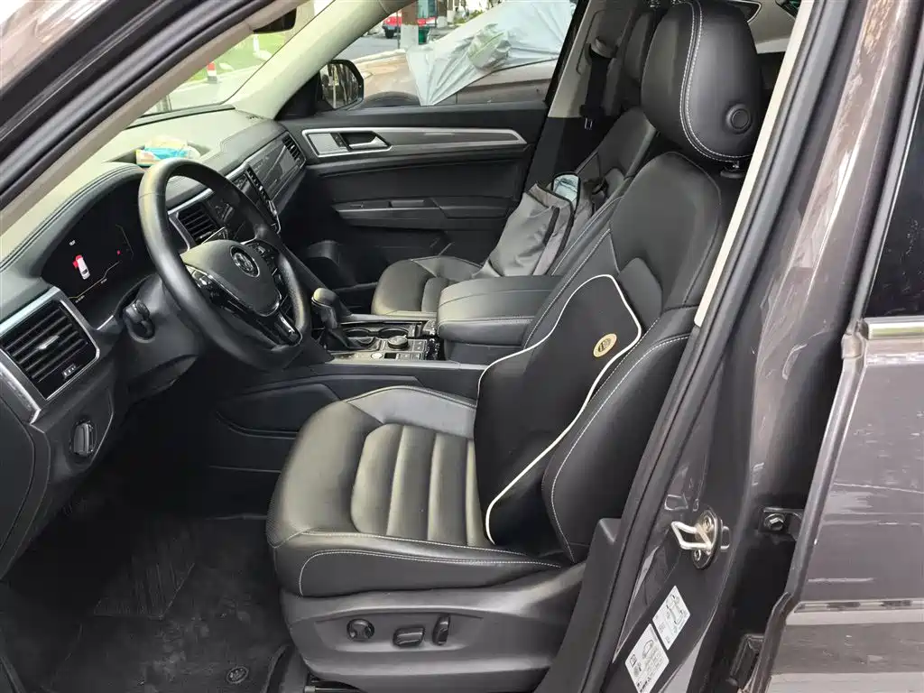 VOLKSWAGEN TOURANG