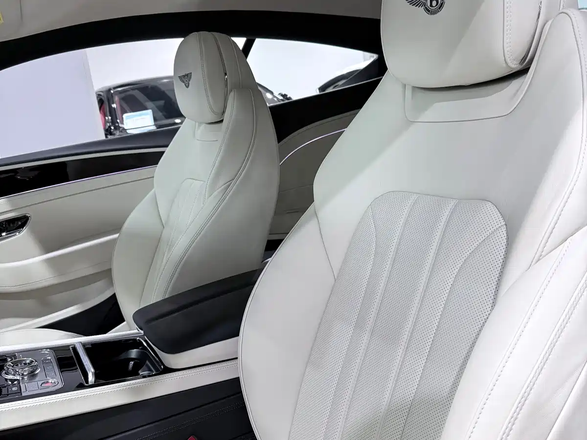 Bentley Continental Plug-in Hybrid 2026 2026 GT Base Model