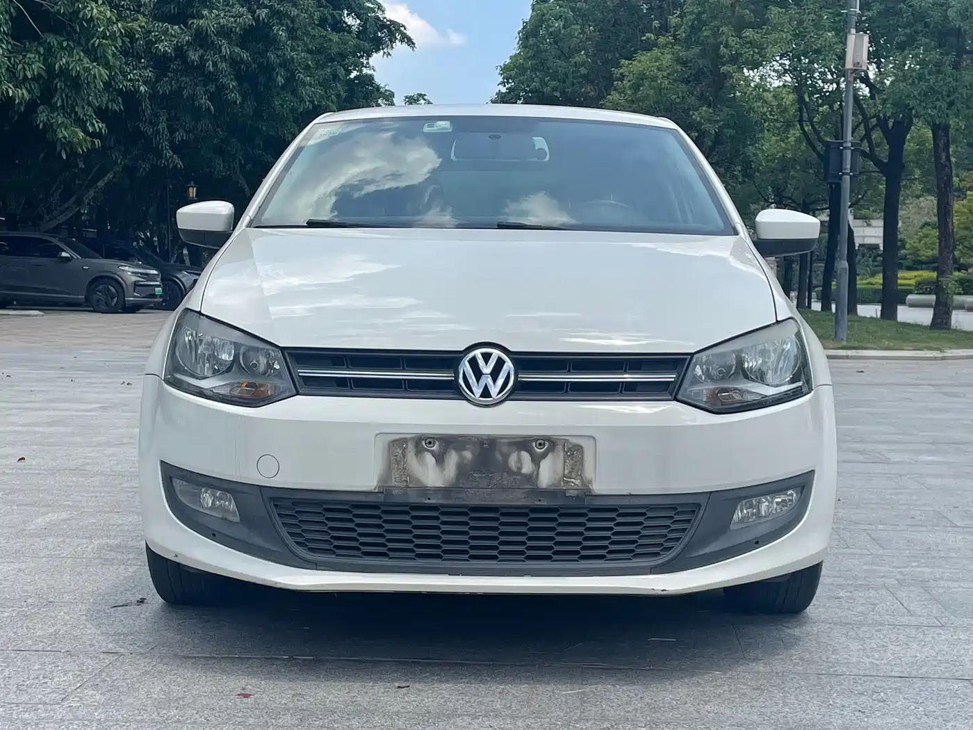Фото 2 - Volkswagen Polo
