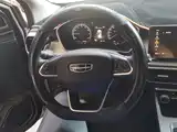Фото 15 - Geely Coolray