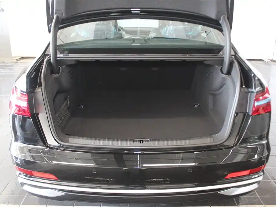 Audi A6L 2026 Model Year 45 TFSI Premium Dynamic фото 7