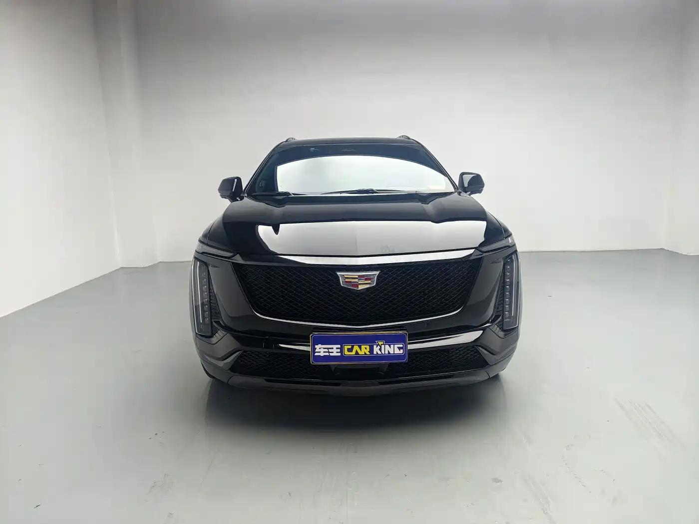 Photo 10 - Cadillac XT5