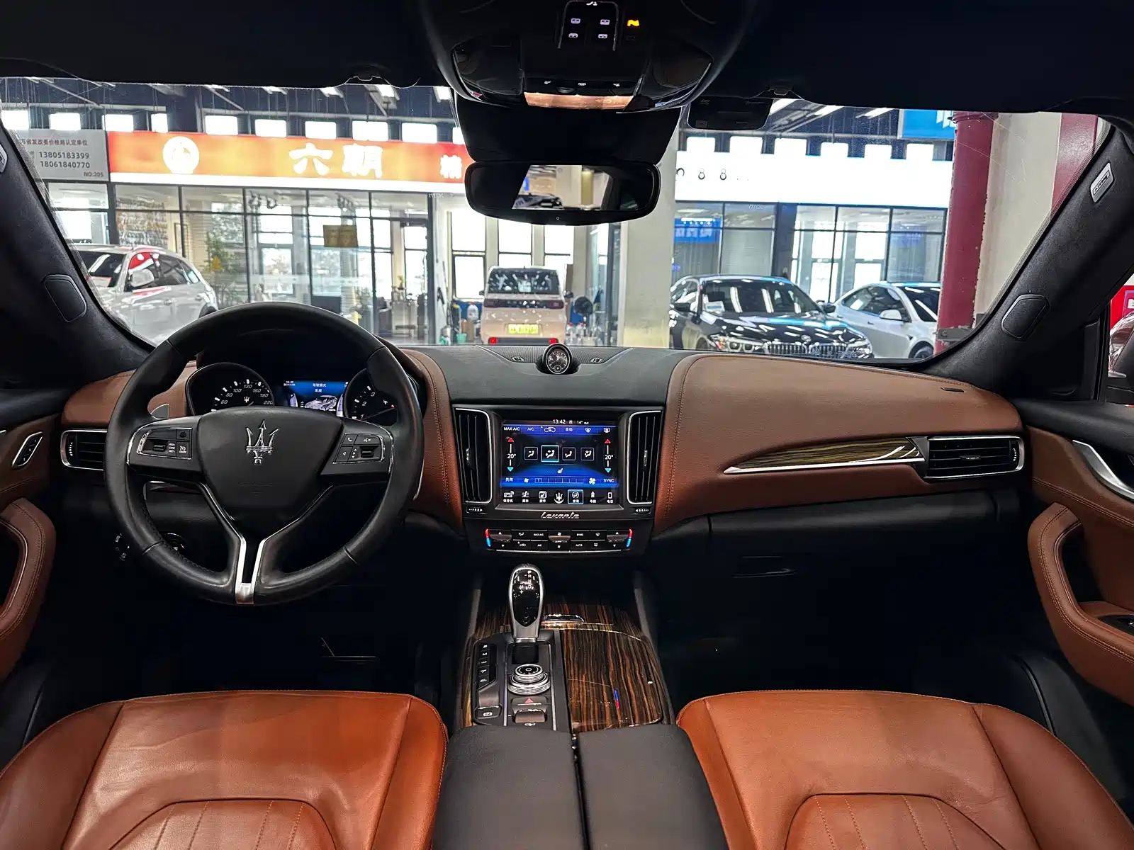 صورة 21 - Maserati Levante