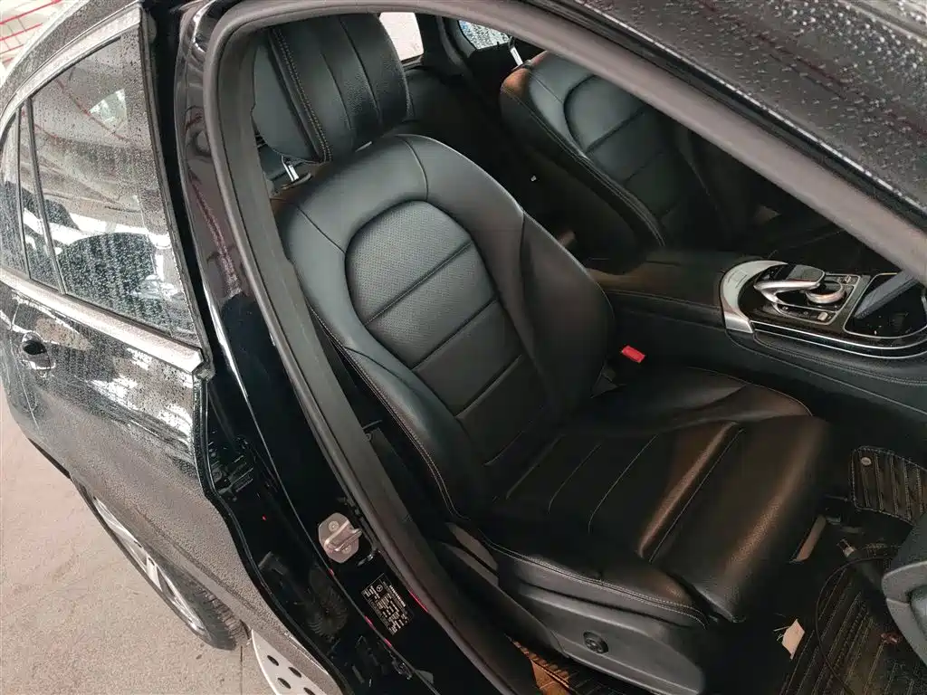 Mercedes-Benz GLC 2017 GLC 260 4MATIC Luxury фото 25