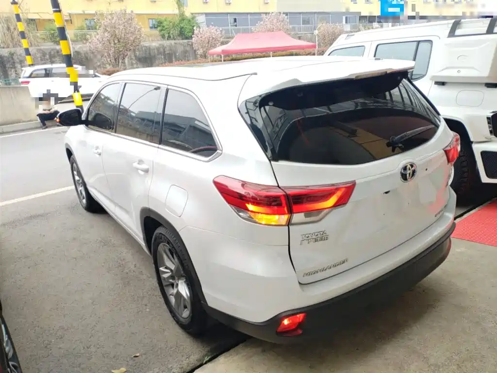 Toyota Highlander 2018 2.0T 4WD Premium 7-seater (China V) фото 5