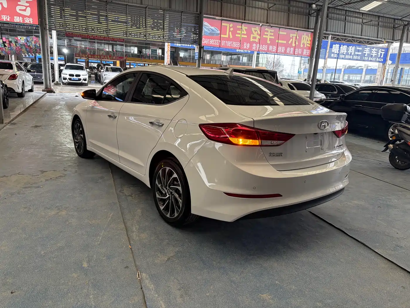 Hyundai Elantra 2020 1.5L CVT Smart Style·Elite фото 5