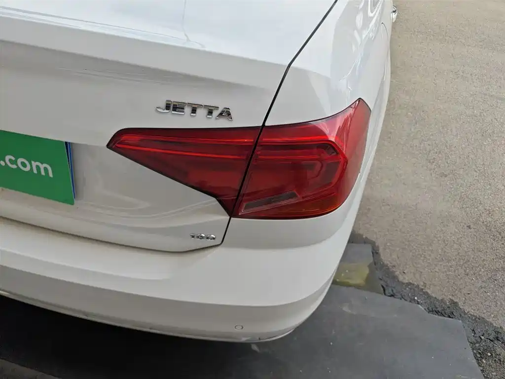 Volkswagen Jetta 2017 1.5L Automatic Comfort фото 8