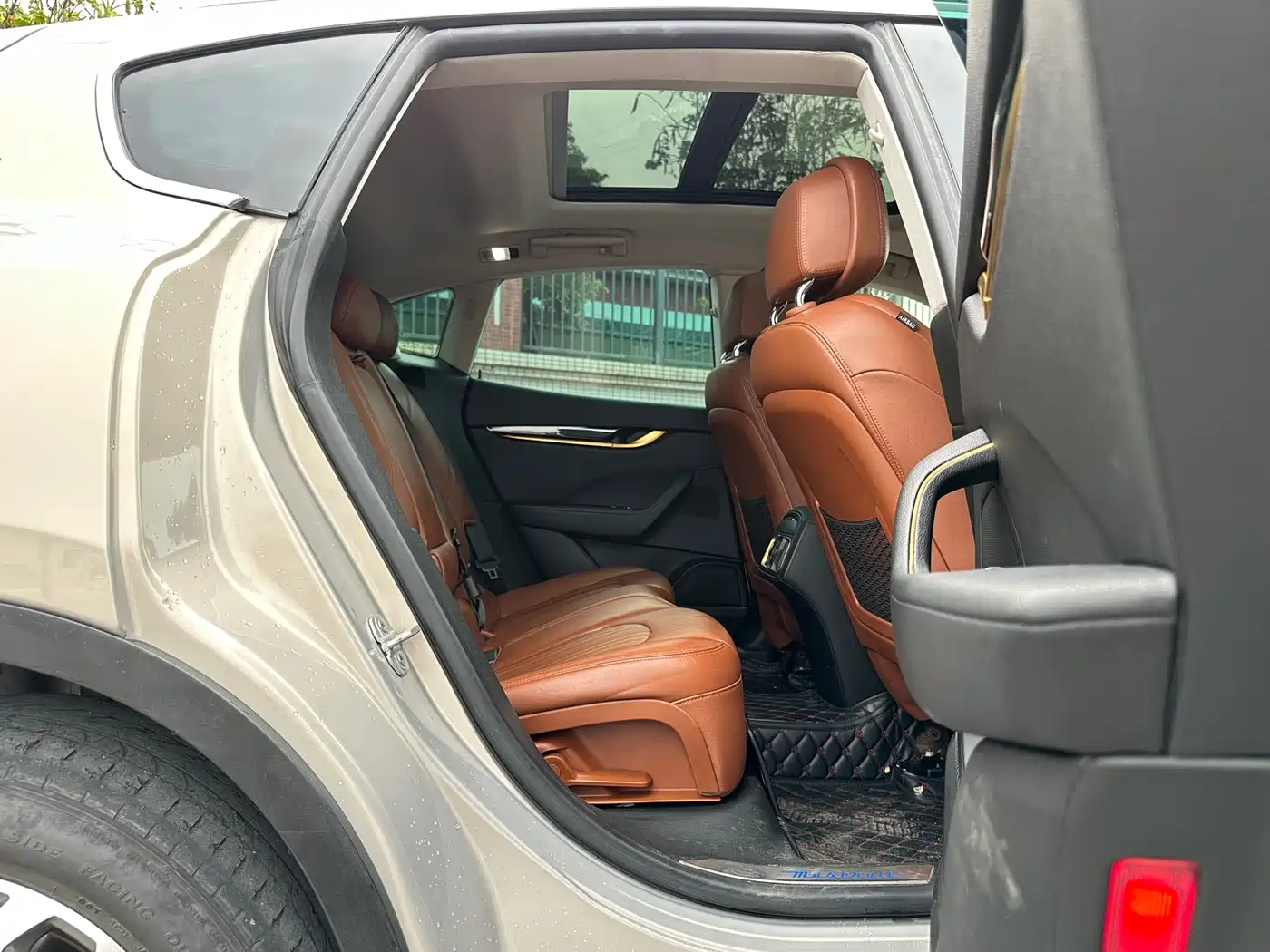 Maserati Levante 2018 3.0T Classic Edition фото 12