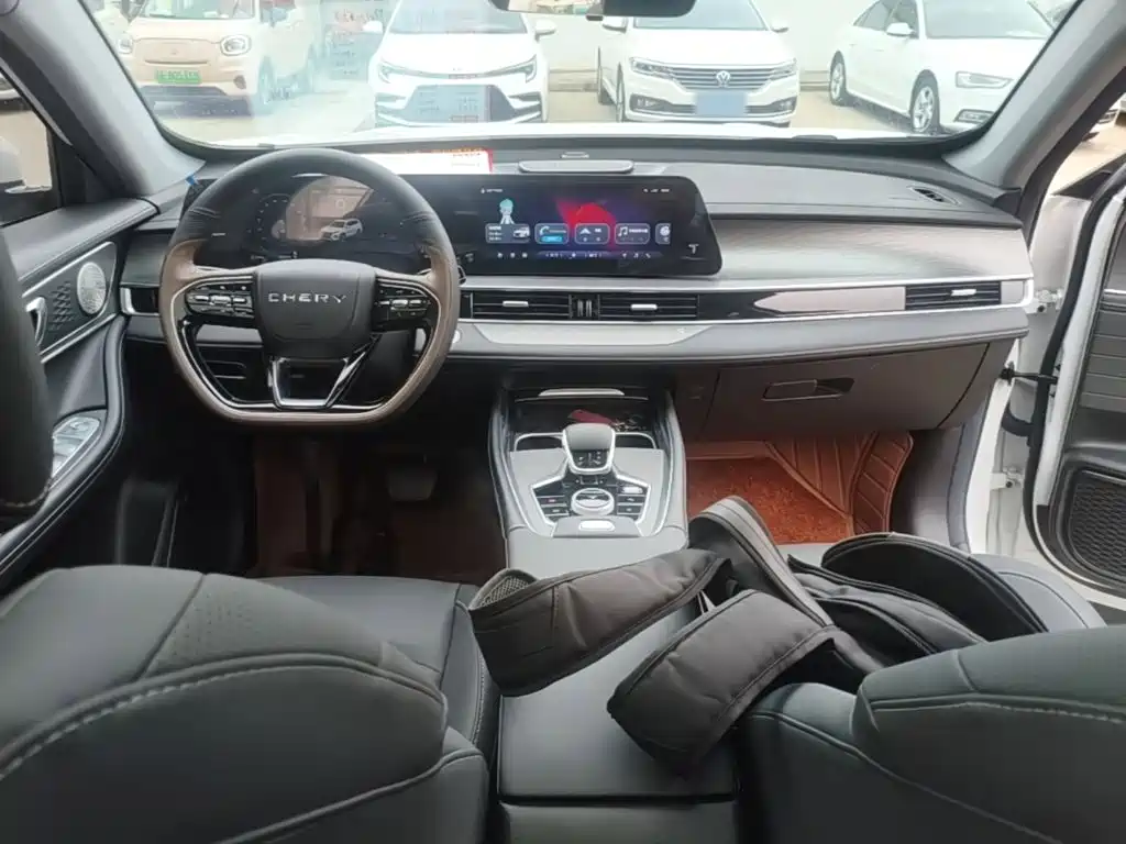 Chery Tiggo 8 PRO 2023 2024 Champion Edition 290T 2WD Shining 5-seater