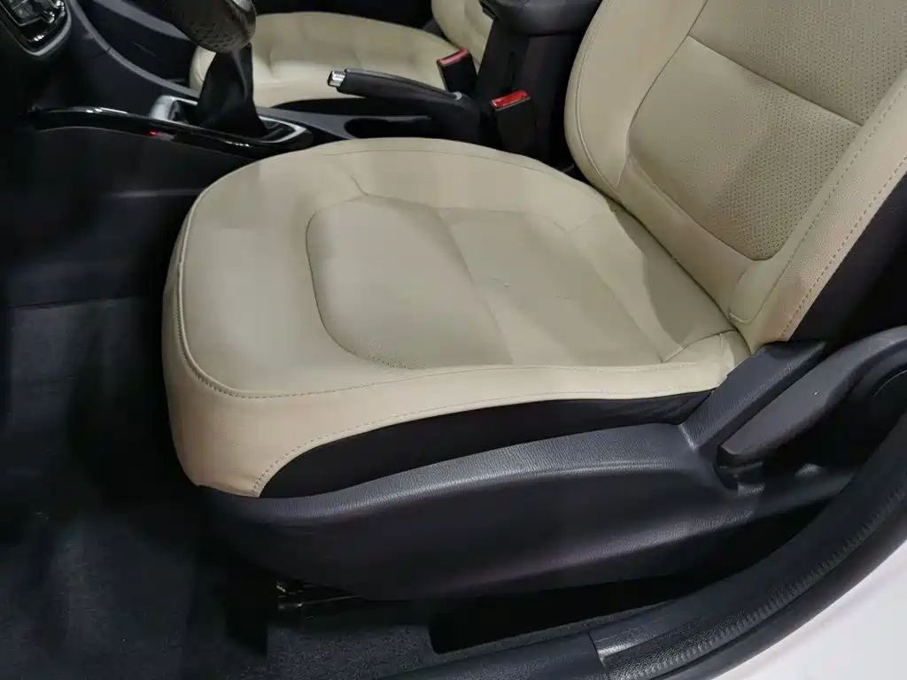 Changan Yuexiang V7 2017 2016 1.6L Manual Joy Version China V