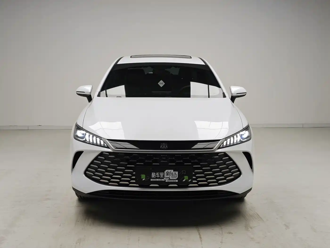 BYD Qin PLUS 2026 2026 Model DM-i 210KM Progressive Edition