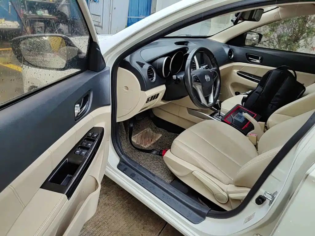 Changan Eado 2015 2015 1.6L Automatic Luxury