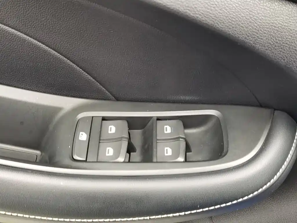 Photo 9 - Roewe i5