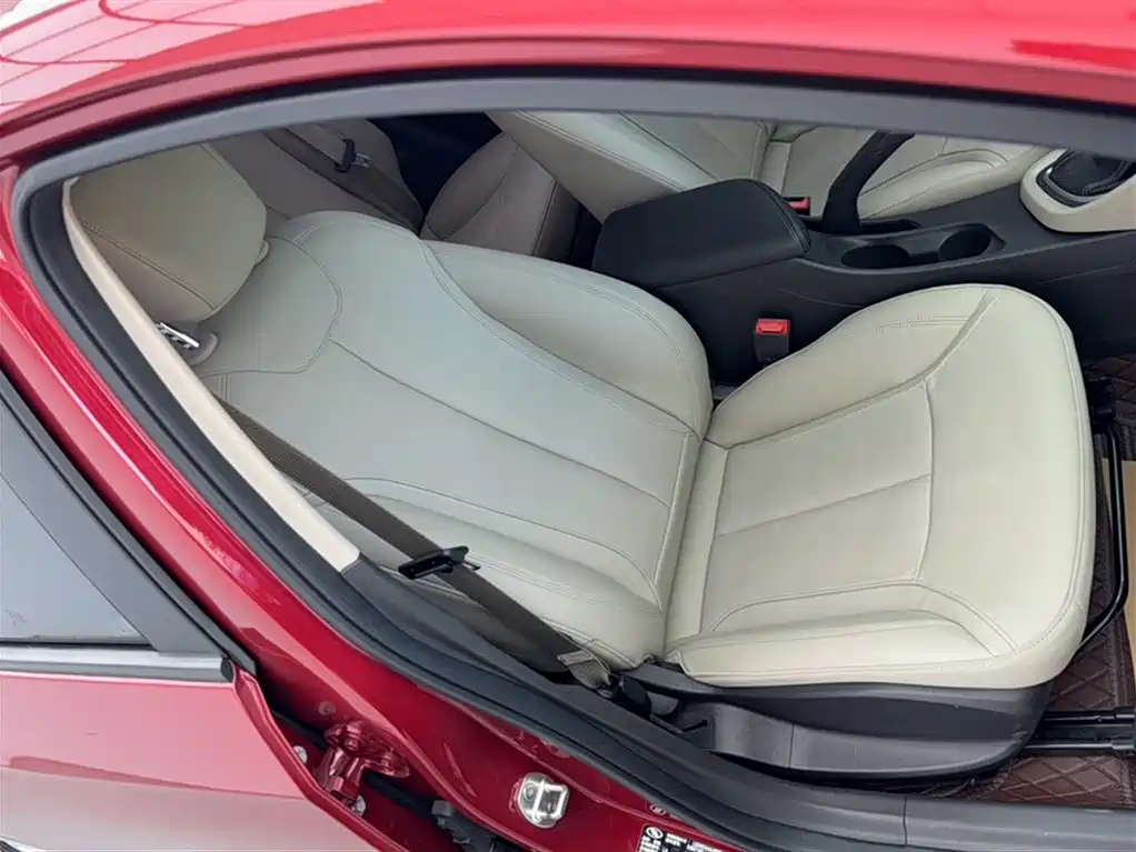 Buick Excelle 2018 15T Dual Clutch Elite (China V) фото 20