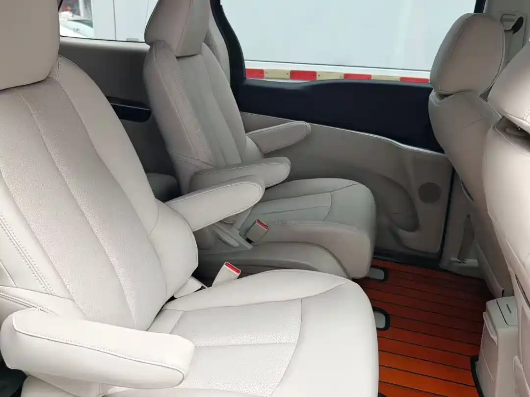 Buick GL8 2022 Land Business Class 652T Comfort фото 6